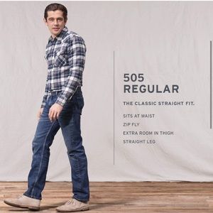 NWT Levi’s 505 Men’s Regular Fit Jeans 32X30